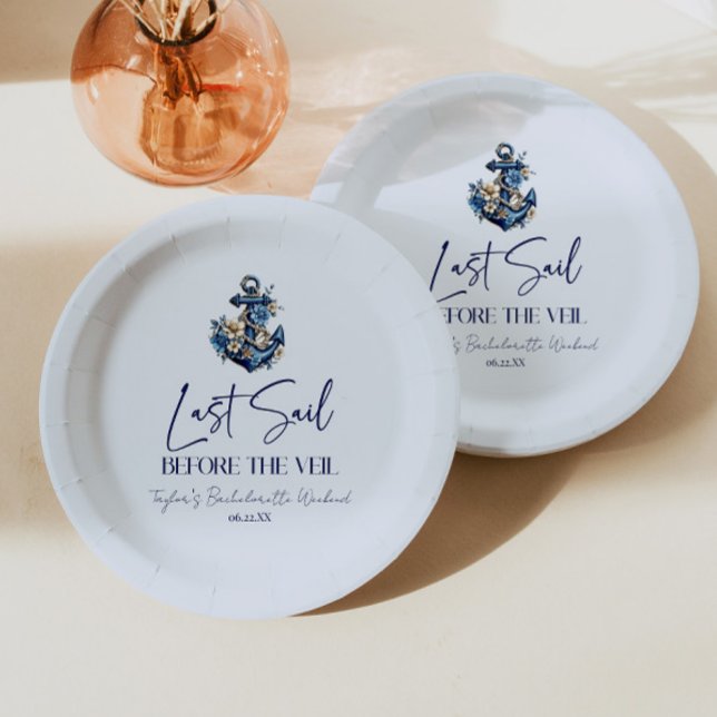 Assiettes En Carton Dernière voile avant la fête de weekend de bachelo (Créateur téléchargé)