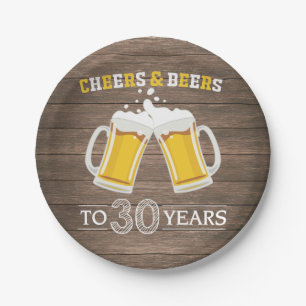 Assiettes En Carton Des bières et des encres rustiques à une plaque de