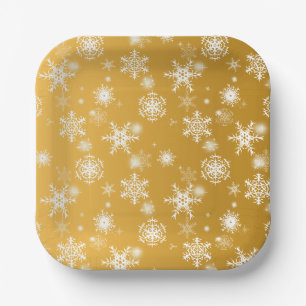 Assiettes En Carton Des flocons de neige blancs ajourés.