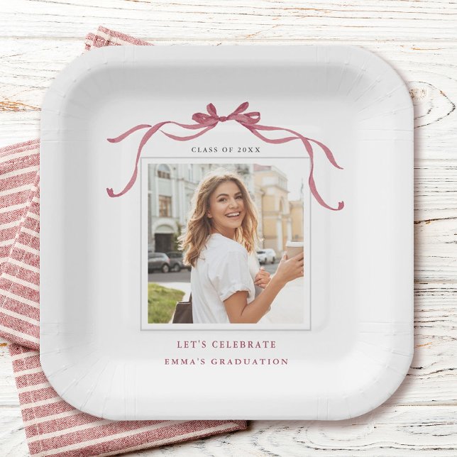 Assiettes En Carton Elegant Deep Blush Ribbon Bow Graduation Photo (Créateur téléchargé)