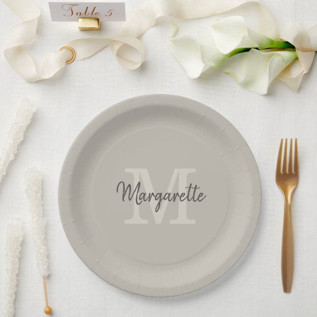 Assiettes En Carton Élégant Neutre Nom et Monogramme initial  (Mariage)