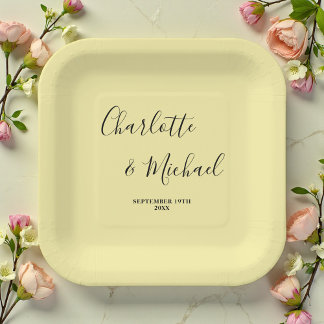 Assiettes En Carton Elegant Pale Yellow Script Minimalist Wedding