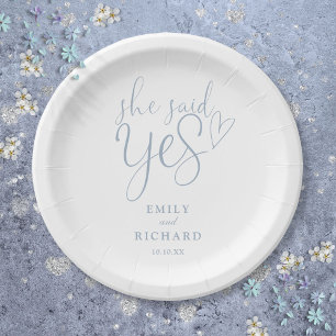 Assiettes En Carton Elle a dit oui Fête de fiançailles Bleu poussiéreu