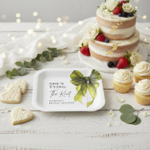 Elle Noue Le Nœud Papillon Chartreuse Fête de Mari