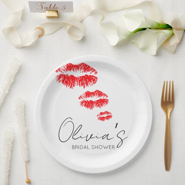 Assiettes En Carton Embrasse la douche nuptiale (Mariage)