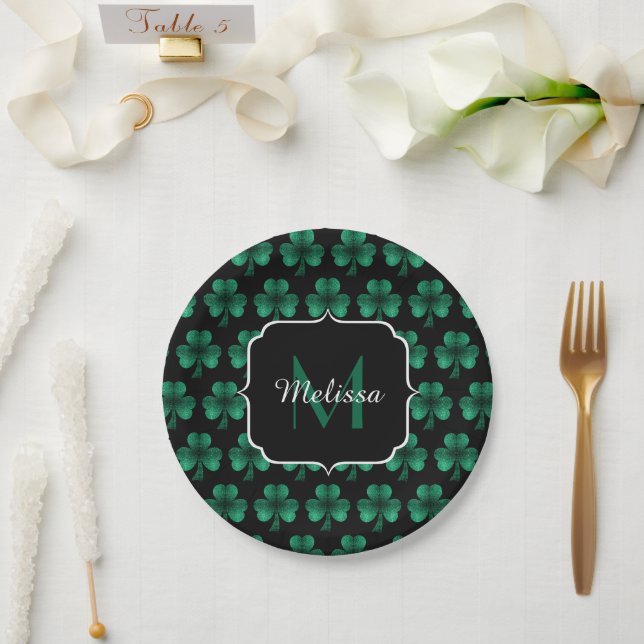 Assiettes En Carton Emerald Green Sparkle Shamrock noir Monogramme (Mariage)