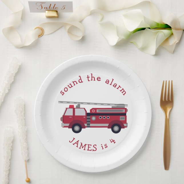 Assiettes En Carton Fête de camion rouge personnalisée (Mariage)