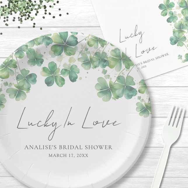 Assiettes En Carton Fête de la Saint-Patrick Chanceux en amour : Récep (Lucky In Love St. Patrick's Day Bridal Shower Paper Plates)