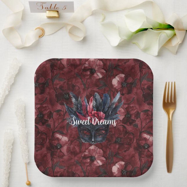 Assiettes En Carton Fête des mariées Masque noir Bourgogne rouge plume (Mariage)