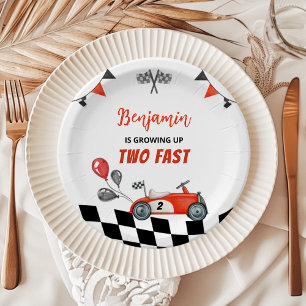 Assiettes En Carton Grossissant Deux Plaques De Papier D'Anniversaire 