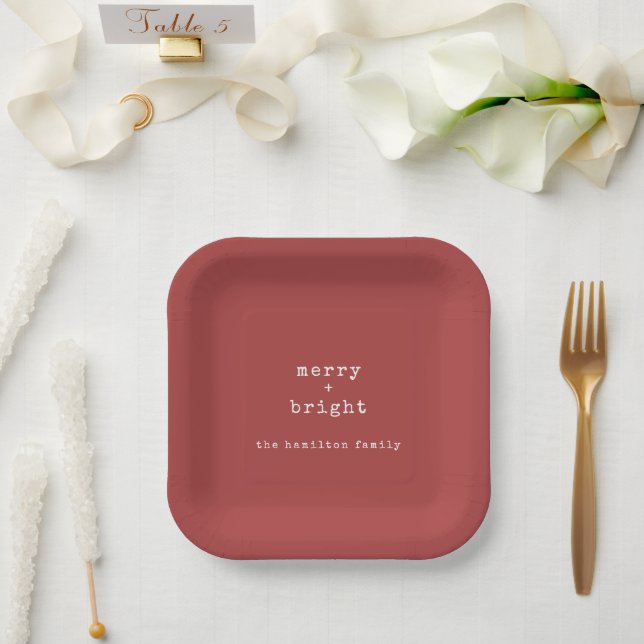 Assiettes En Carton Joyeux rouge rustique + Bright Nom de famille Noël (Mariage)