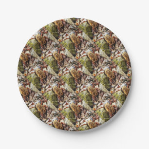 Assiettes En Carton Le champignon Morel dans la nature