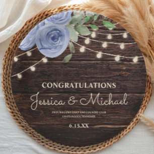 Assiettes En Carton Lumières de chaîne en bois rustique mariage floral