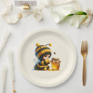 Assiettes En Carton Mignonne fille en costume d'abeille avec miel