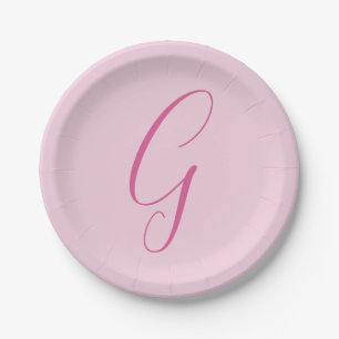 Assiettes En Carton Monogramme de lettre initiale rose clair chic uni