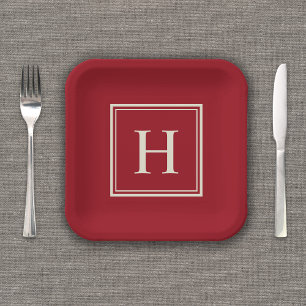 Assiettes En Carton Monogramme Élégant Classique sur Rouge Cranberry