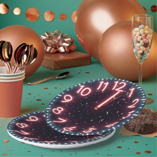Assiettes En Carton Nouvel An Confetti Sur Neon Horloge (Multi)
