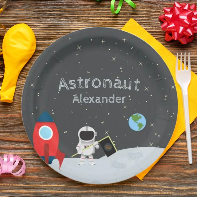 Assiettes En Carton Petit astronaute sur la Lune, espace prénom (Créateur téléchargé)