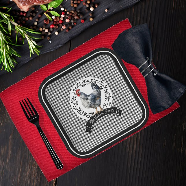 Assiettes En Carton Poulet rougeâtre de la campagne Poulet En vichy ch (Rustic Country Rooster Chicken Black and White Gingham Checks Farm Family Name 9" Paper Plates)