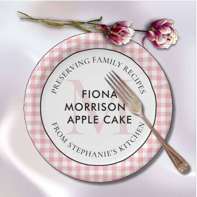 Assiettes En Carton Recettes famille En vichy rouge Monogramme (Red Checkered Gingham Preserving Family Recipes Monogram Paper Plate )