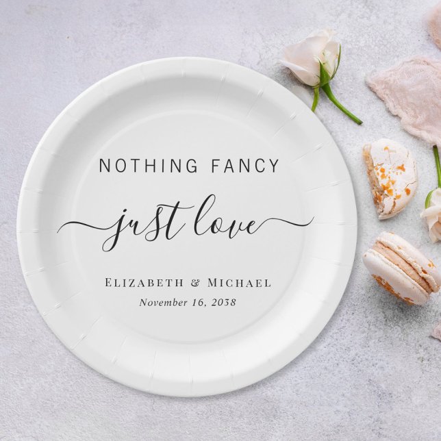 Assiettes En Carton Rien de fantaisie Juste Amour Mariage (Créateur téléchargé)