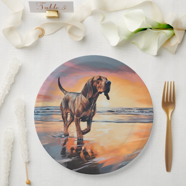 Assiettes En Carton Sandy Paws Bloodhound Dog on Beach Sunset (Mariage)