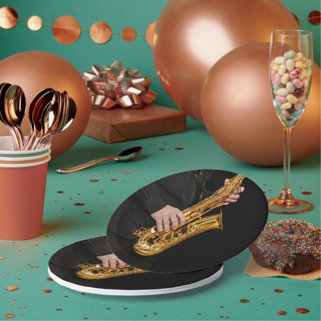 Assiettes En Carton Saxophone Player mains Saxophoniste jouant du jazz (Multi)