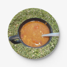 Soupe sur plaque de papier