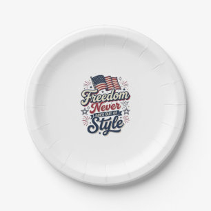 Assiettes En Carton T-shirt patriotique Freedom Never Goes Out Of Styl