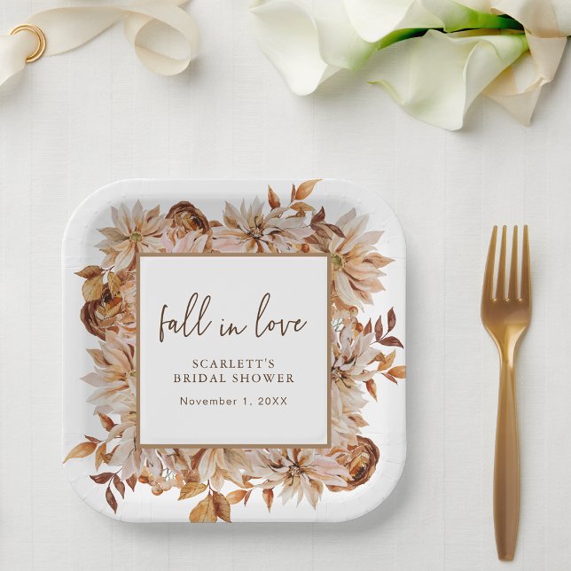 Assiettes En Carton Tomber dans l'amour (Fall In Love Paper Plates
)