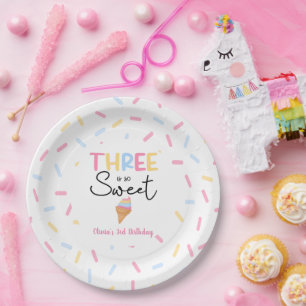Assiettes En Carton Trois est tellement sucré crème glacée 3e fête d'a