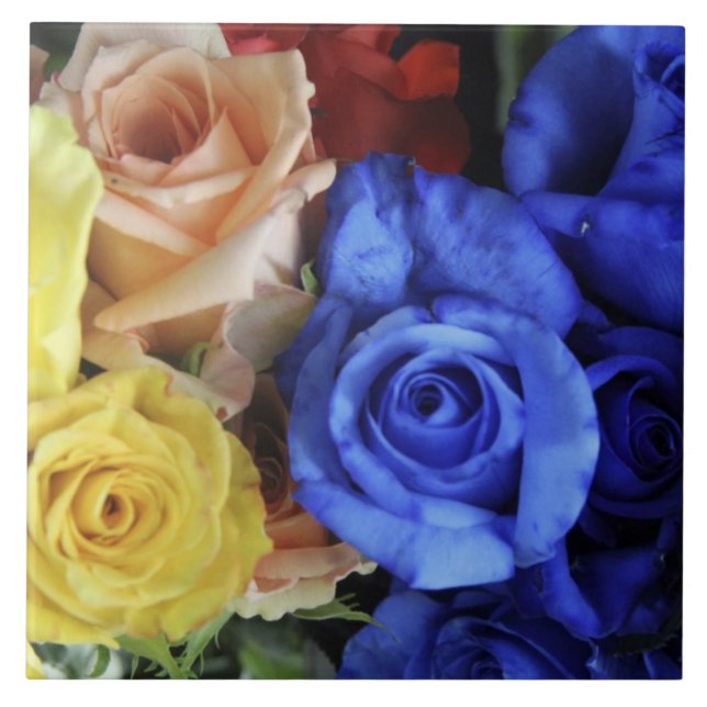 Assorted fresh rose bouquets tile (Front)