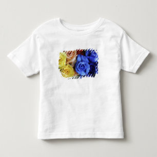 Assorted fresh rose bouquets toddler t-shirt
