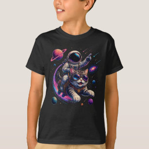 Astronaut cat riding through space T-Shirt