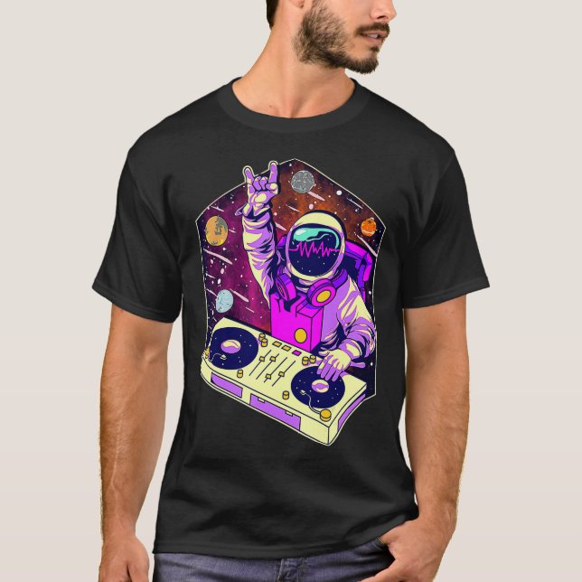 Astronaut DJ Music Psychedelic Psytrance Techno T-Shirt (Front)