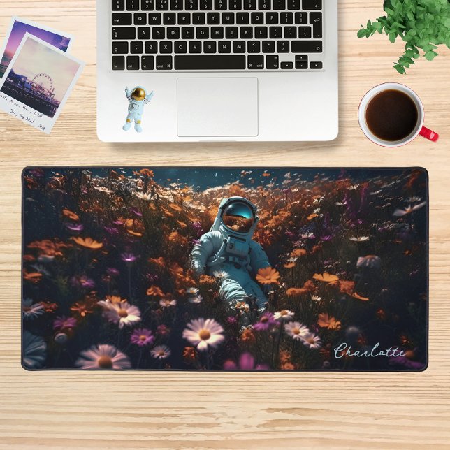 Astronaut En Fleur sauvage De La Maisée Nom Person (Créateur téléchargé)