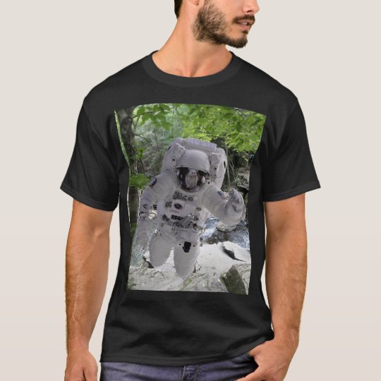 Astronaut Explores Earth Black t-shirt