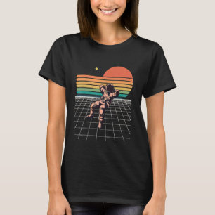 Astronaut In Space Cool Trendy Vintage Graphic Ast T-Shirt