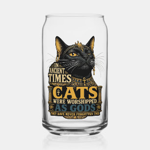 Attitude de chat noir antique