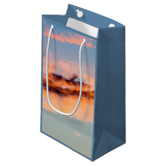 attraction consumption small gift bag