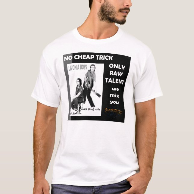 Aucun T-shirt bon marché de tour (Devant)