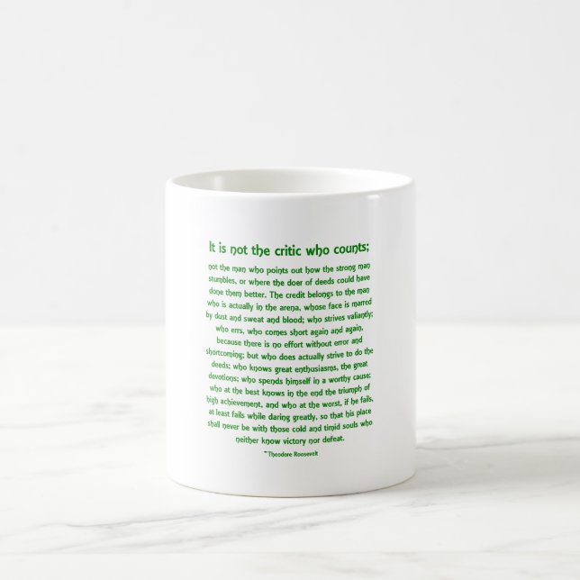 Audace considérablement - de la tasse (Centre)