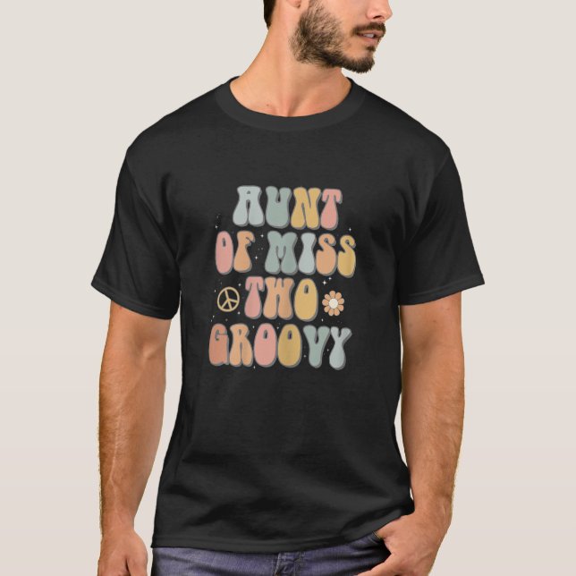 Aunt Auntie Two Groovy Second Birthday Retro 2nd B T-Shirt (Front)