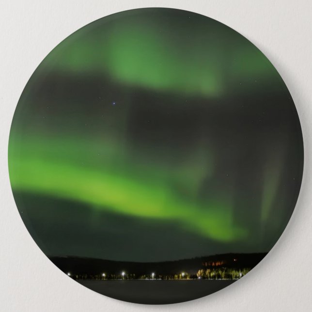 Aurora borealis in the sky button (Front)