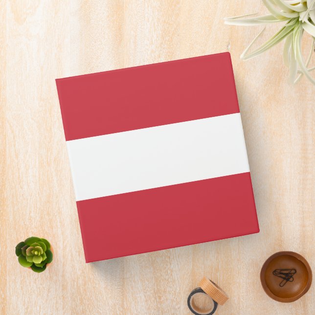 Austria flag binder (In Situ)