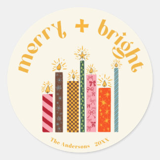 Autocollant de Noël Merry + Bright illustré à la m