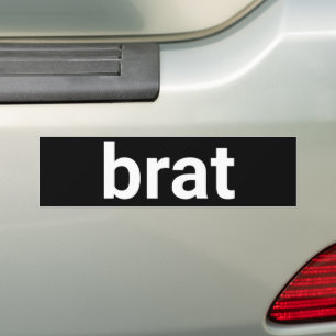 Autocollant De Voiture Brat drôle simple texte minimaliste blanc et noir