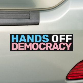 Autocollant De Voiture Trans Art Blue Pink Protest Hands Off Democracy