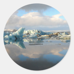 Autocollant rond de réflexion de lac d'iceberg de