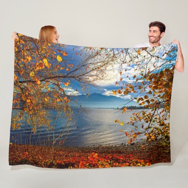 AUTUM LAKE FLEECE BLANKET (In Situ)
